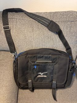 Mizuno Black and Blue Messenger Bag!
