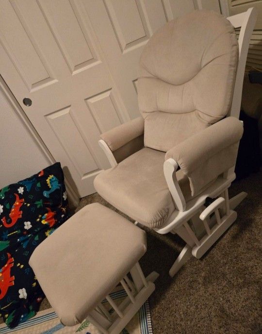 Nursing Rocking Chair