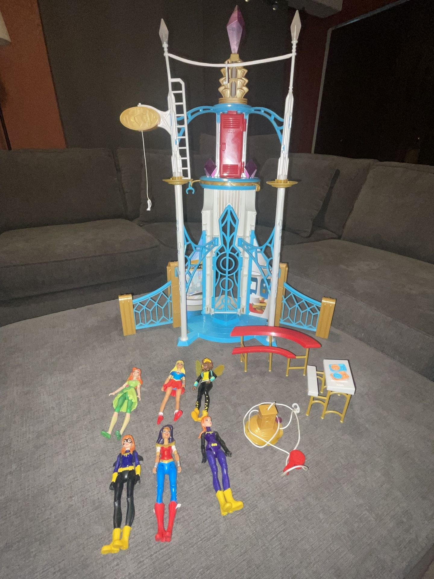 Mattel DC Superhero Girls High School