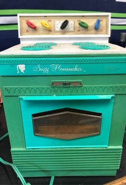Vintage Suzy Homemaker Oven