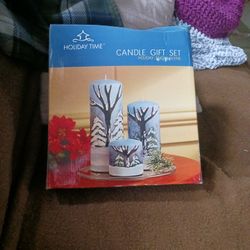 Brand New Snow Scene Candel Gift Set