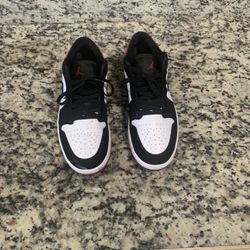 Air Jordan 1 Low Black Red White (Size 12)