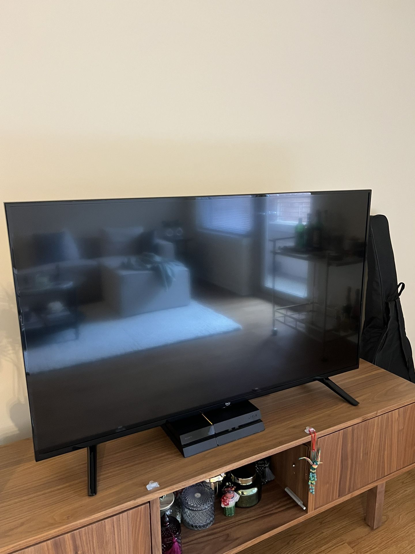 50” TV