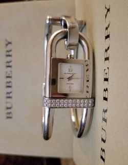 Beautiful Burberry diamonds watch