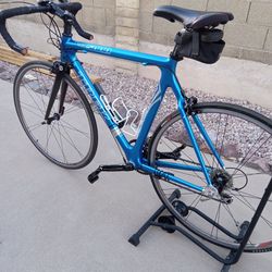 NICE BIKE TREK TCT 5000 CARBON FIBER ROAD BIKE EXCELLENT CONDITION FRAME SIZE 58 CM TIRES SIZE 700C