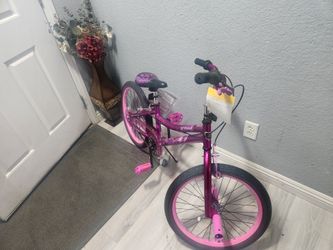 Kend Bike Bmx Girl 20 new Ready to ride good condition