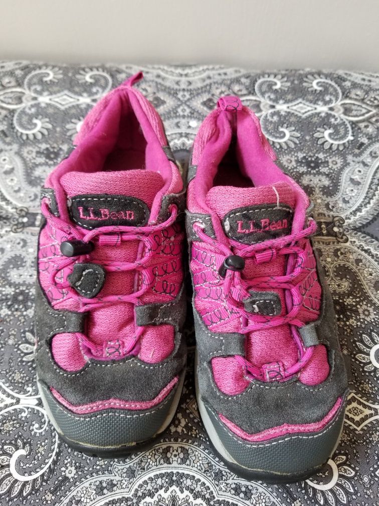 LL Bean new Girls sz 13 Sneakers