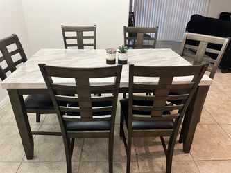 Dining Table Set