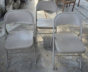 Lot of 8 Metal Folding Chairs – 3 All-Metal & 5 Padded (Fixer-Upper)