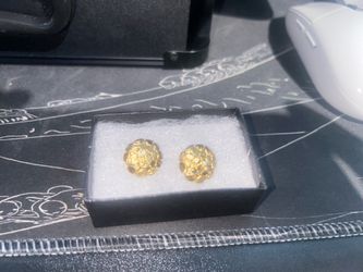Gold cookie earrings