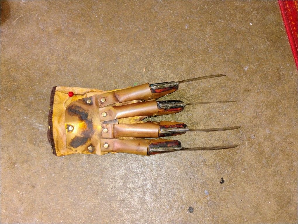 Part 1 Freddy Glove