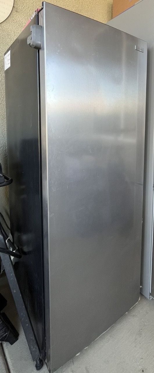 Upright Fridge Or Freezer