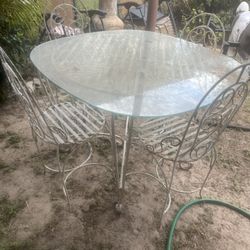 Mesa De Jardin Y 4 Sillas 