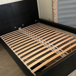 Full Size Ikea Bed With Table And Master
