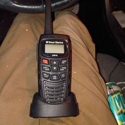 West Marine Vhf75