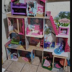 Casa De Barbies Completa 💃
