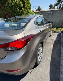 2012 Hyundai Elantra