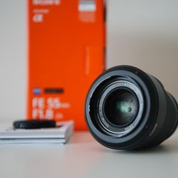 Sony 55mm F/1.8 Zeiss Sonnar FE (E-Mount)