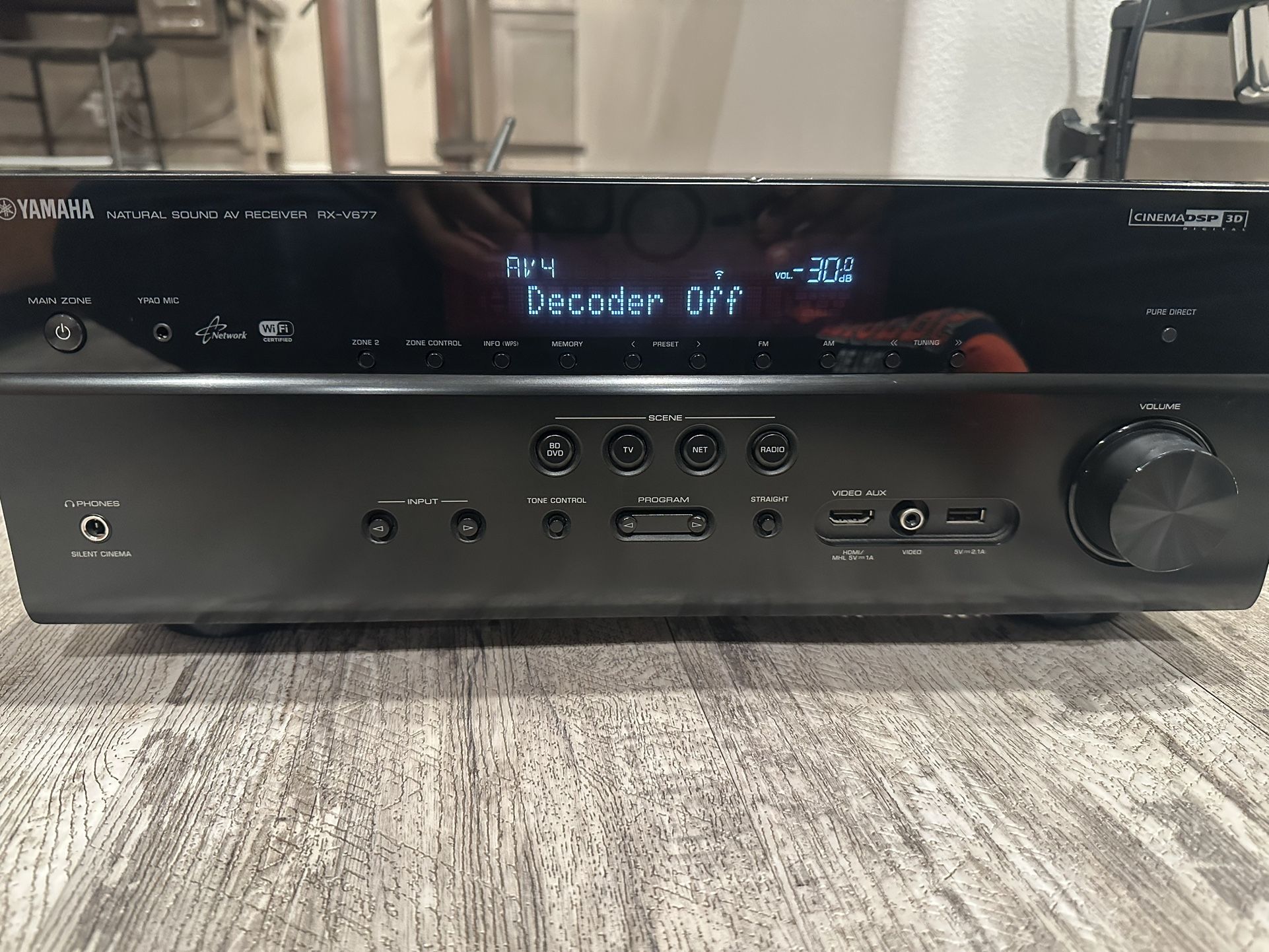 Yamaha RX-V677 Receiver