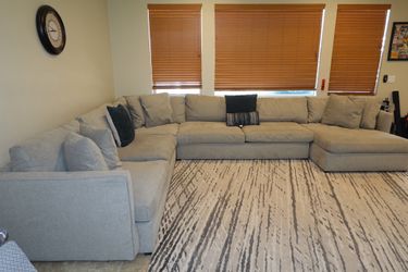 Modern oversized modular sectional couch