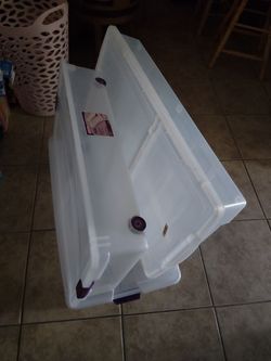 60qt or 57L wheeled under the bed storage