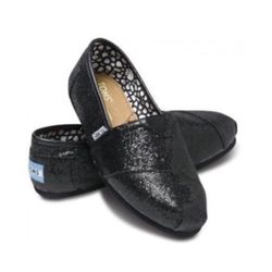 Toms Shoes