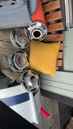 GMC 4wd Hub Caps