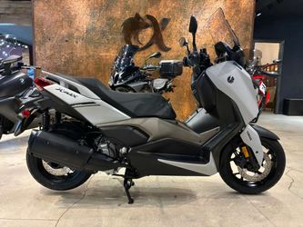 2024 Yamaha XMAX 300