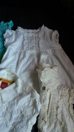 6 Blusas de 18 meses a 4 años por $7