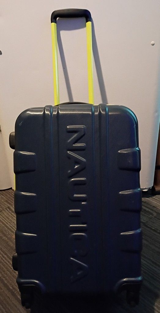 Hard Shell Luggage "Nautica"(Wheels )