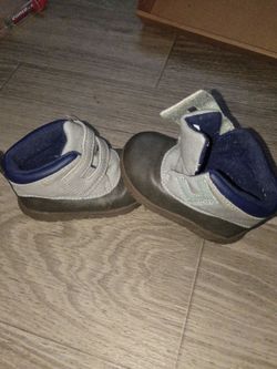 Carter's toddler Velcro boots