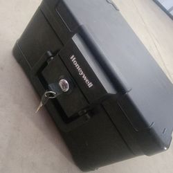 Honeywell Safe