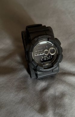 G-Shock GD-100