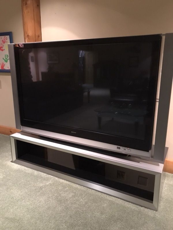 Sony Qualia 70” TV-Cost $7500 new-sell for $300 includes base