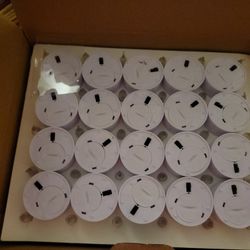 Battery-operated Tea Lights