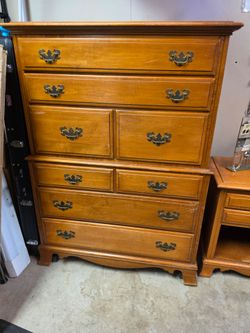 Antique Chest of Drawers
Highboy dresser
37.25"w x 21.25"d x 51.5"h