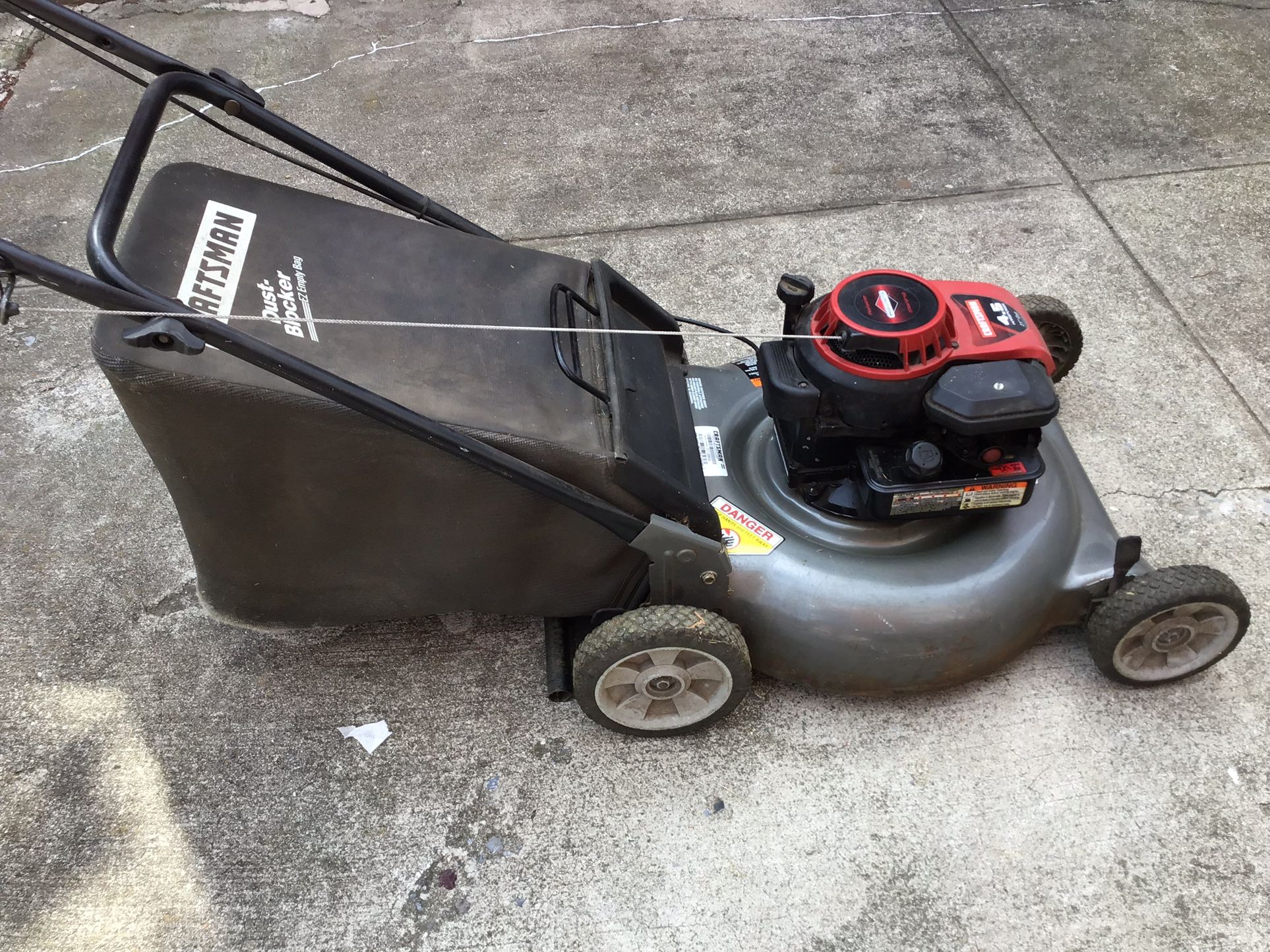 MOVING Craftsman Gas Lawnmower 4.5 HP 21 Cut With Dust Blocker