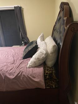 Queen Bedframe, Backboard