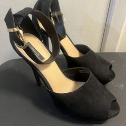 Black  Gold Buckle Heels 