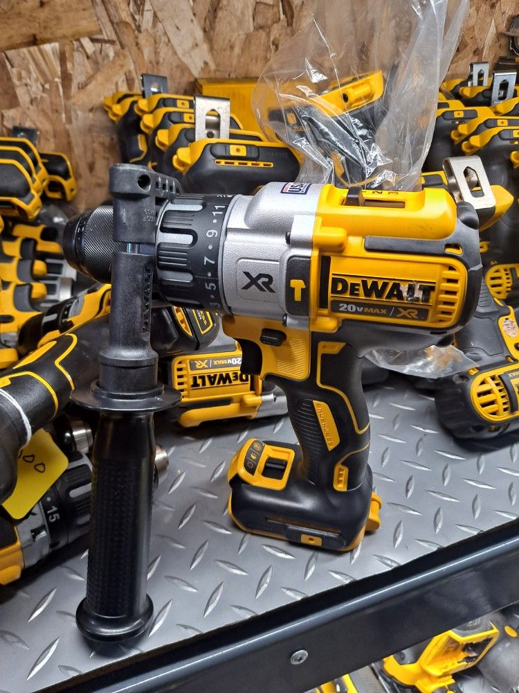 DEWALT 20V XR BRUSSELS HAMMER DRILL