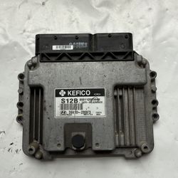 OEM 2012 Hyundai Veloster Engine Computer 