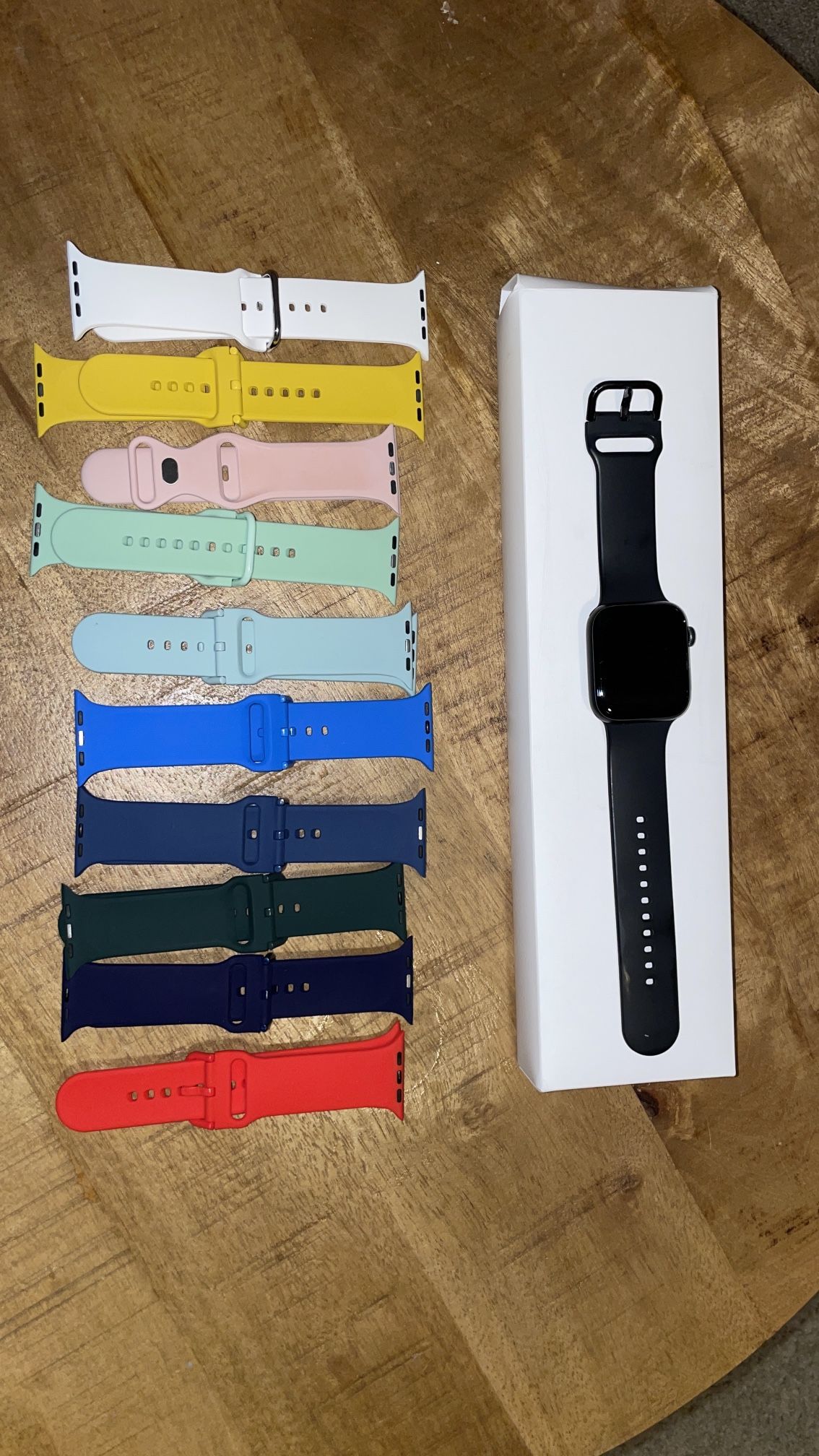 Apple Watch SE 44 MM With Extra bands
