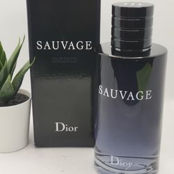 Dior
 
Sauvage Eau de Toilette

6.8 fl 