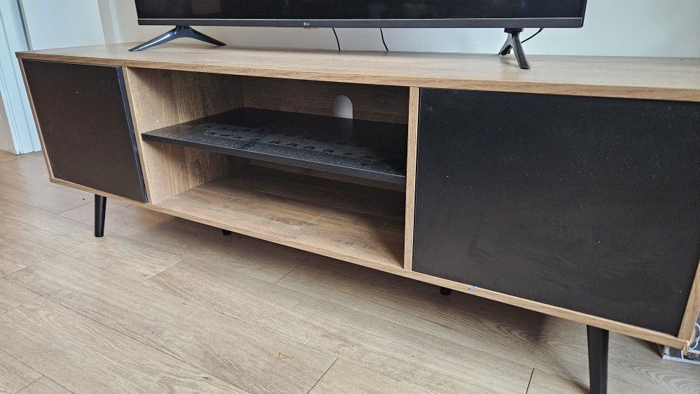 Mid-Century Style TV Stand / Media Console