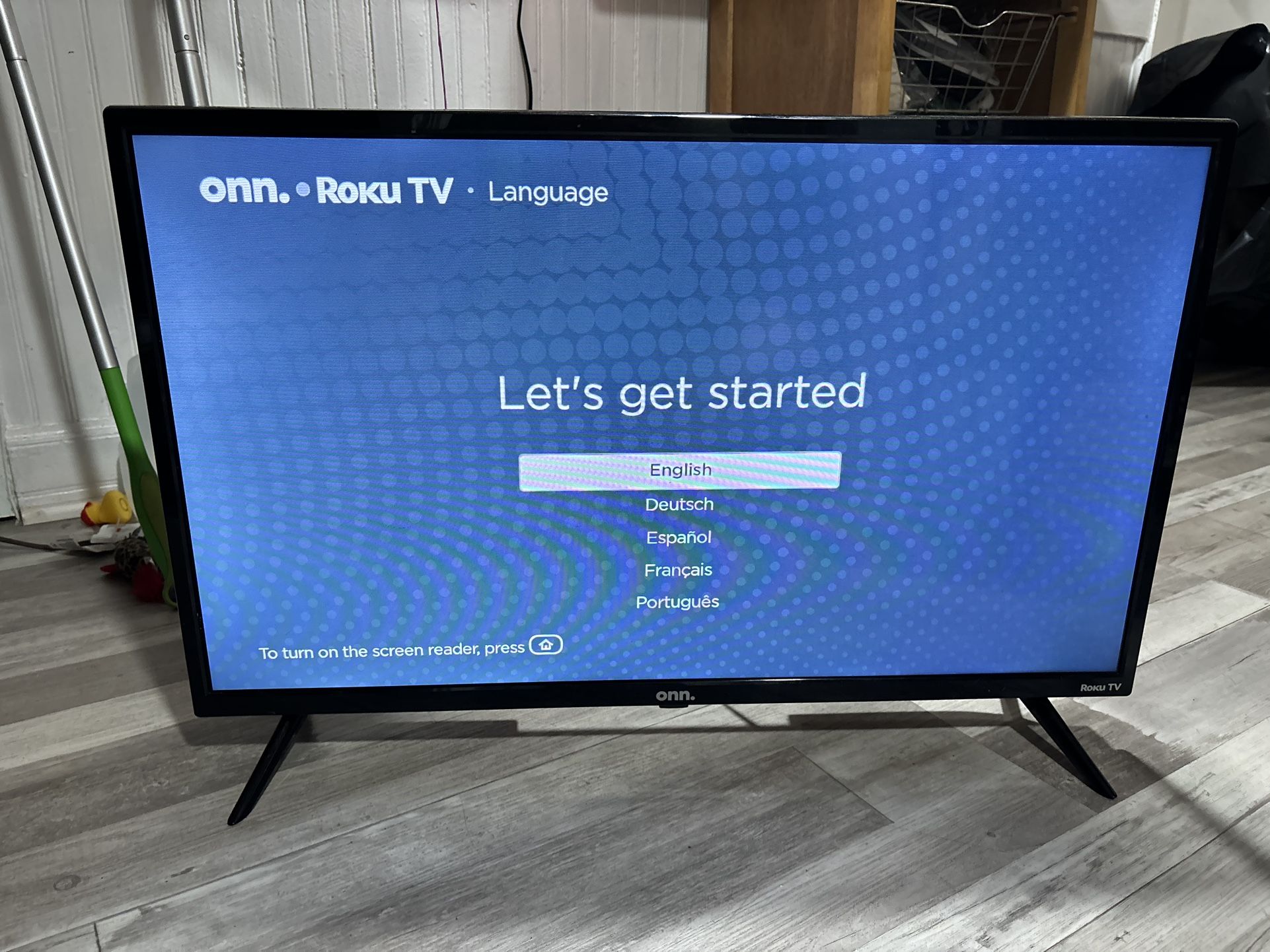 32” Roku Please Read Description!!