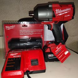 Milwaukee M18 Fuel Brushless 1/2in ONE KEY High Torque Impact Wrench Kit. $350