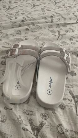Sandals new size 1
