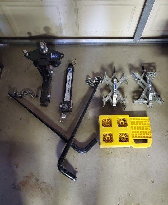 Reese Hitch/Anti Sway Bar + Wheel Chalks And Trailer Block