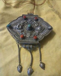Very rare highly collectible Tibet Buddha rare trinket box firm on price.
