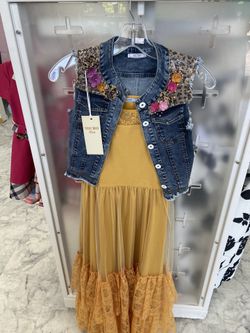 Girls dress